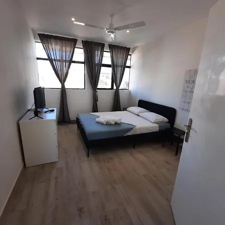 Blife Antonya Private At 3rd Floor Quarto em Acomodações Particulares FAO