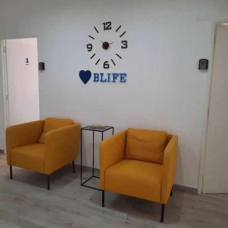 Blife Antonya Private At 3rd Floor * 파로