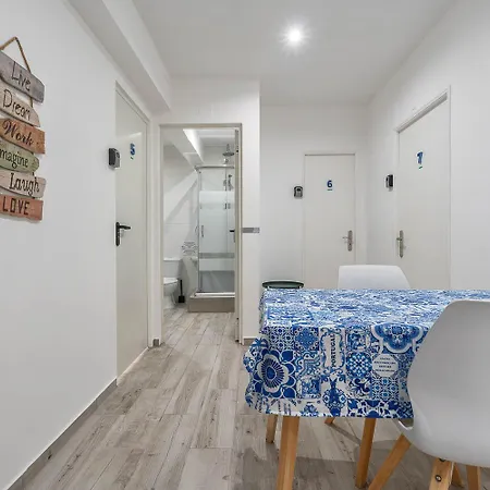 Blife Antonya Private At 3rd Floor 홈스테이